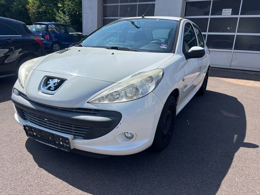 Peugeot 206 222.778 km 1.990 € Lebach 66822