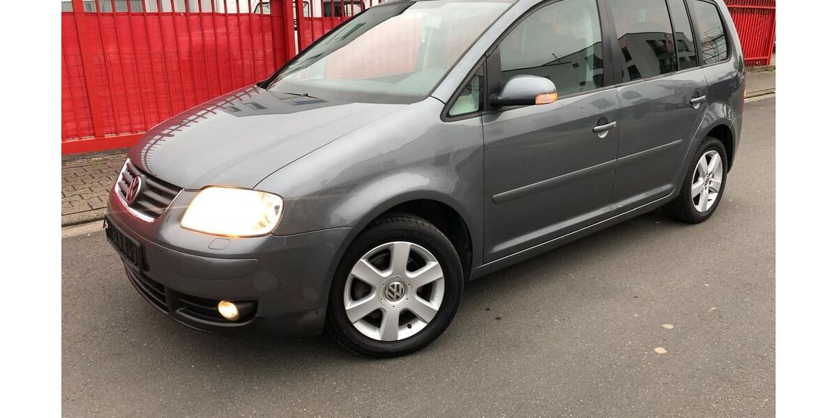 VW Touran 183.569 km 1.999 &euro; Diezenbach 63128