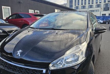 Peugeot 208 117.443 km 4.350 &euro; Ahrensfelde 16356