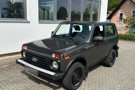 Lada Niva 45.800 km 13.500 &euro; Donaustauf 93093