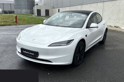 Tesla Model 3 18.219 km 41.700 € Hannover 30519