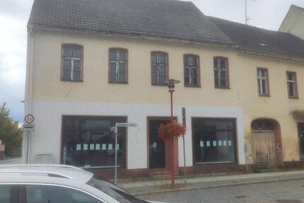 Haus Doberlug-Kirchhain Kirchhain - 50 Zimmer, 1.900 m&sup2;, 140.000&euro; | Angebot:26941529