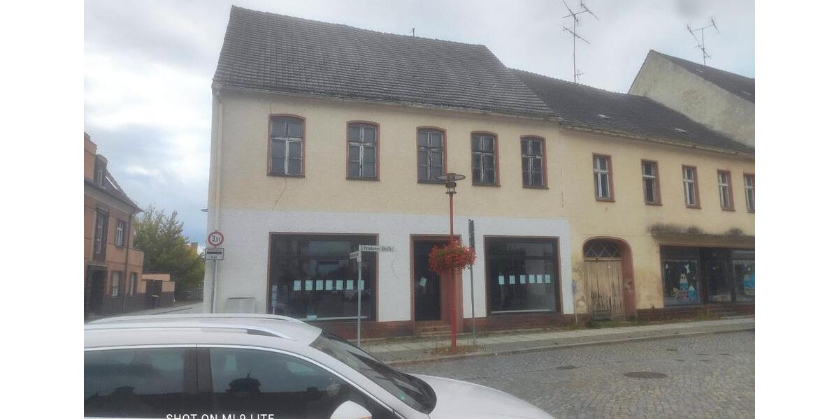 Mehrfamilienhaus, Wohnhaus Doberlug-Kirchhain Kirchhain - 50 Zimmer, 1.900 m&sup2;, 140.000&euro; | Angebot:26941529