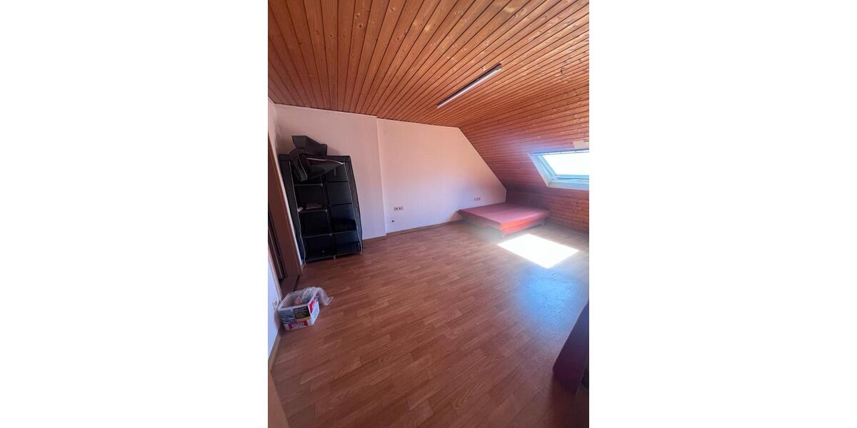 Dachgeschoßwohnung Wadgassen - 2 Zimmer, 60 m&sup2;, 390&euro; | Angebot:26382731