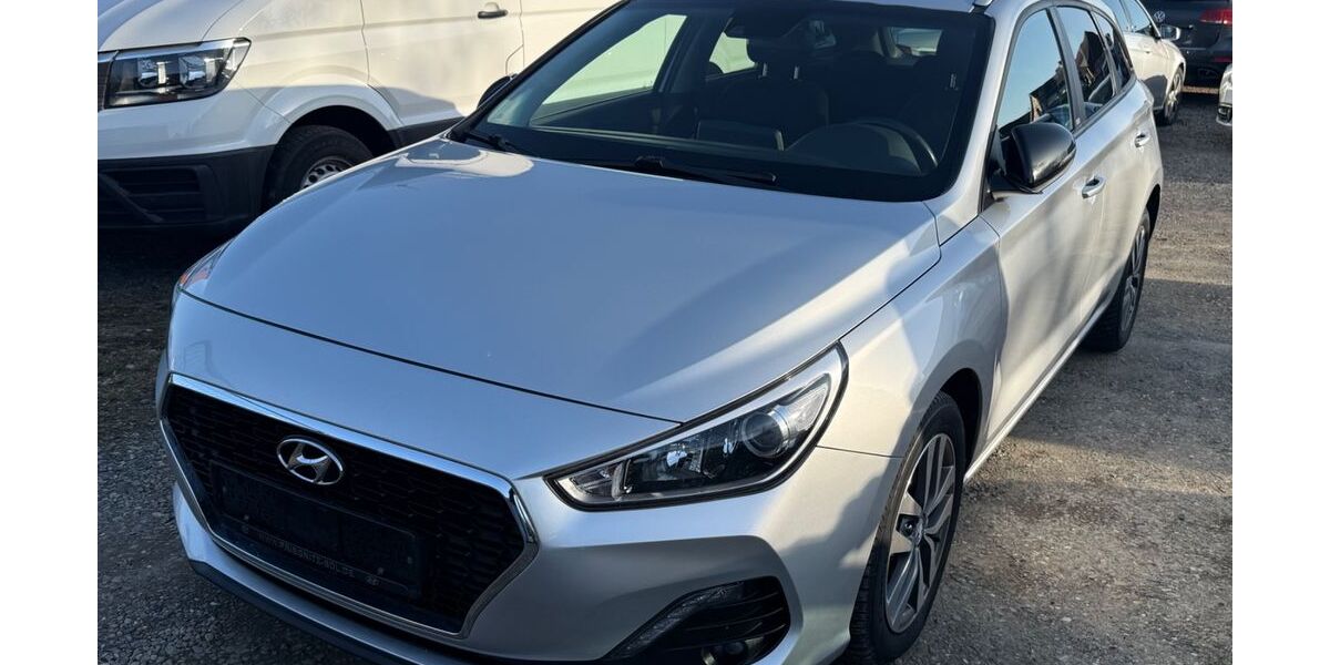 Hyundai i30 114.000 km 10.600 &euro; Rötgesbüttel 38531