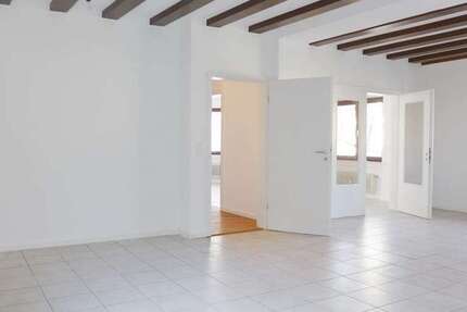 Wohnung zum Mieten in Aßlar 1.100 € 140 m²