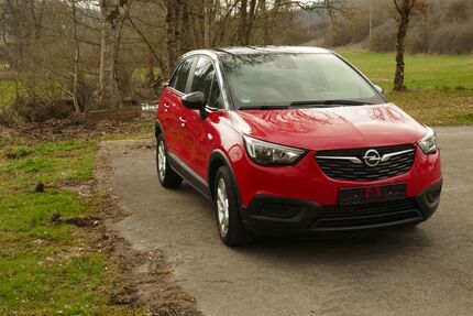 Opel Crossland (X) 27.785 km 10.900 &euro; Villingen-Schwenningen 78054