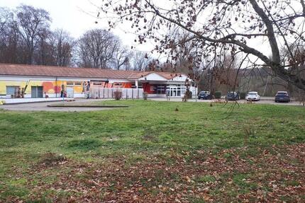 Stadtrand - AusstellungsflächeLagerWerkstatt ebenerdig zimmer