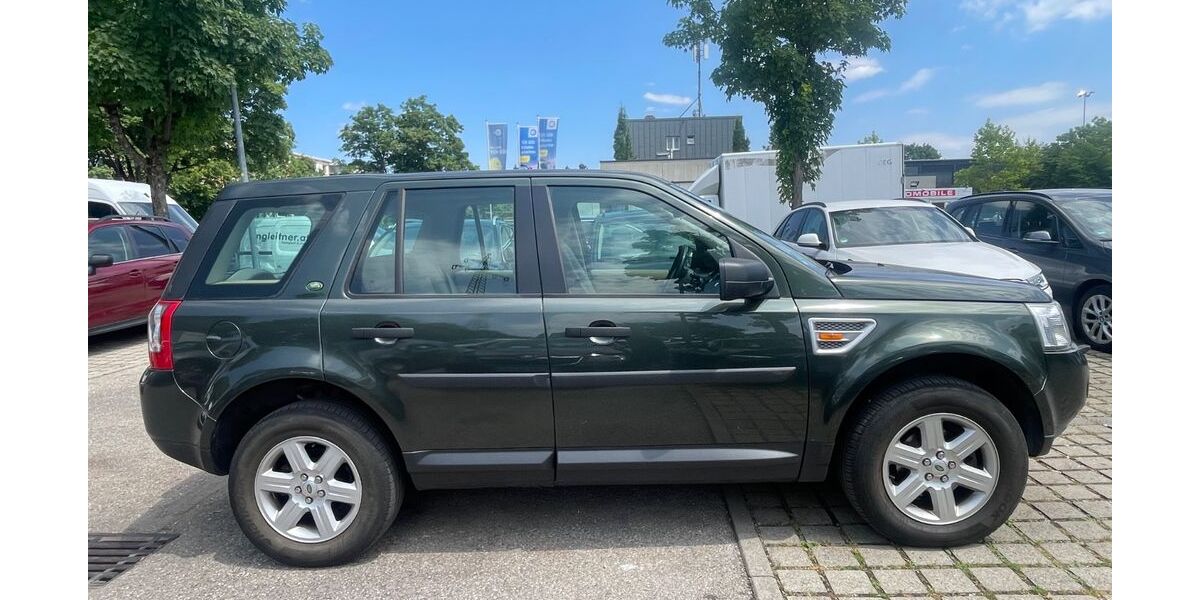 Land Rover Freelander 124.434 km 7.990 &euro; München 81243