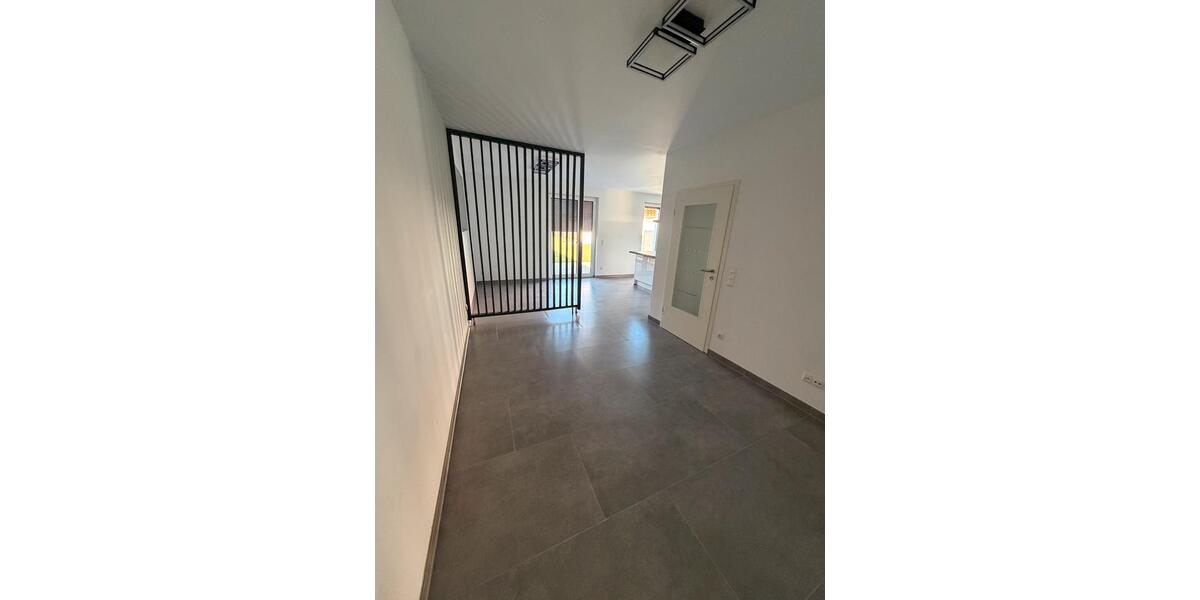 Doppelhaushälfte Gifhorn - 5 Zimmer, 130 m&sup2;, 1.400&euro; | Angebot:25372278