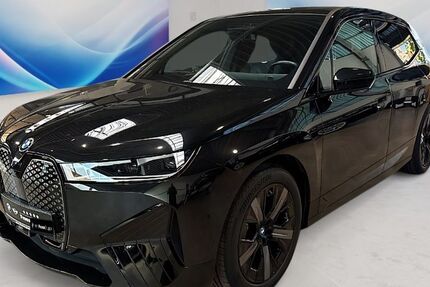 BMW iX 42.393 km 46.990 &euro; Oldenburg 26135