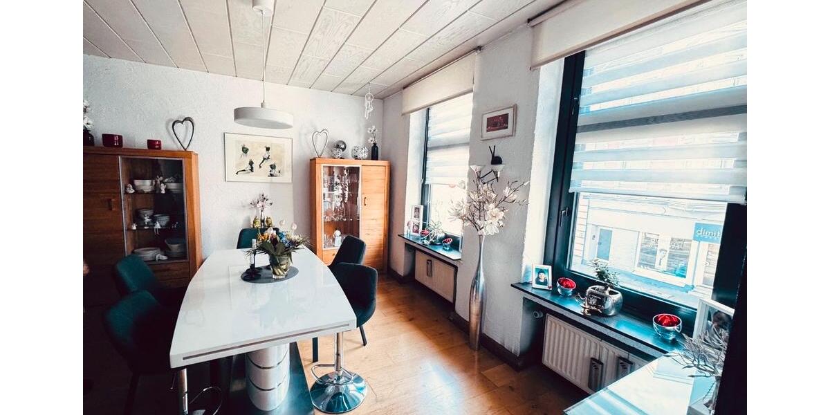 Hochparterre Solingen Ohligs - 5 Zimmer, 111 m&sup2;, 1.165&euro; | Angebot:25809202