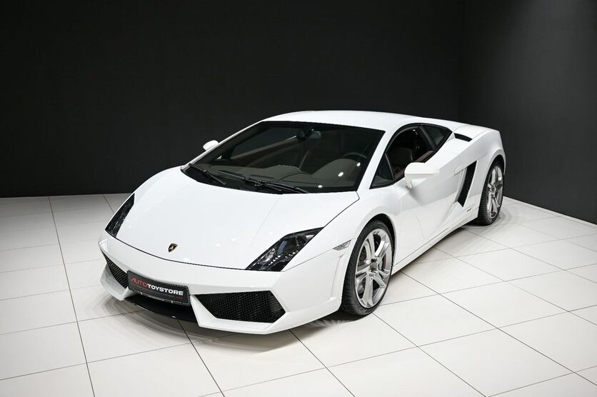 Lamborghini Gallardo 5.890 km 142.900 € Starnberg 82319