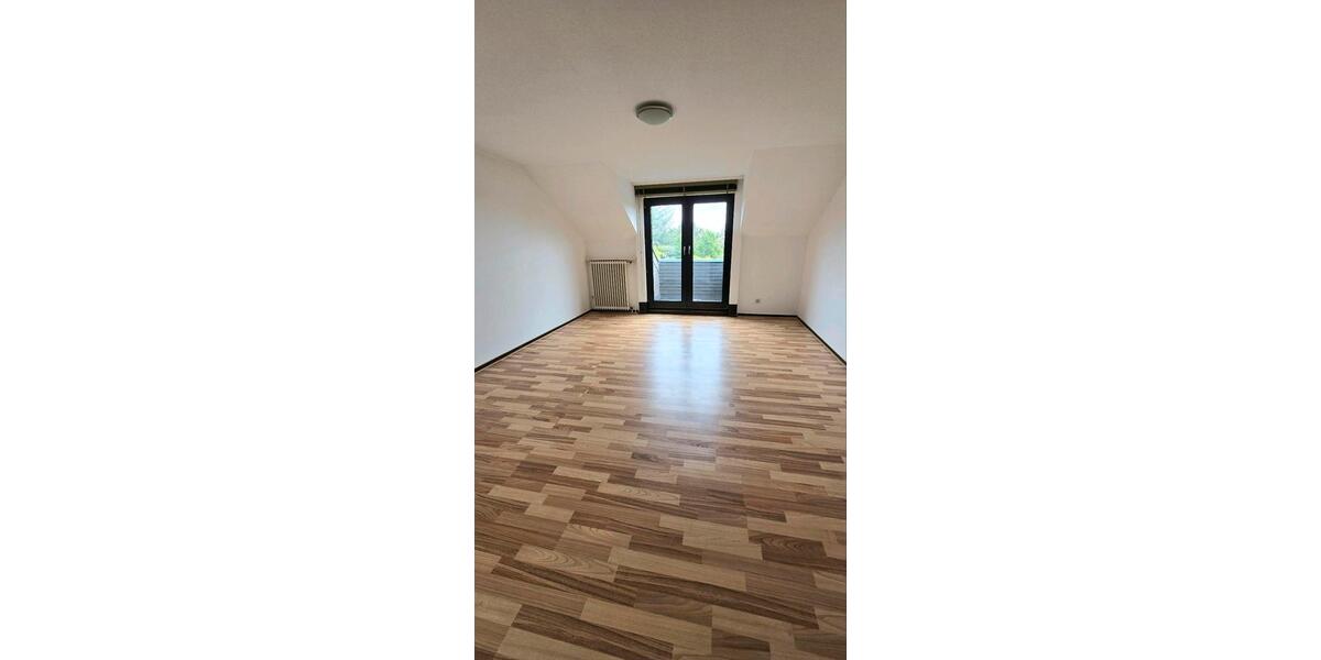 Reihenhaus Krefeld Benrad - 4 Zimmer, 125 m&sup2;, 1.500&euro; | Angebot:26623925