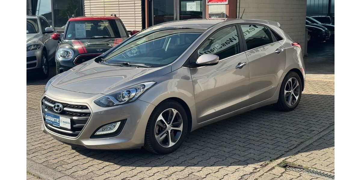 Hyundai i30 71.000 km 13.490 &euro; Bad Schönborn 76669