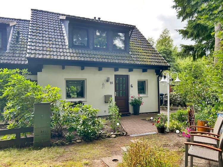 Gepflegtes modernisiertes Reihenendhaus im Grünen