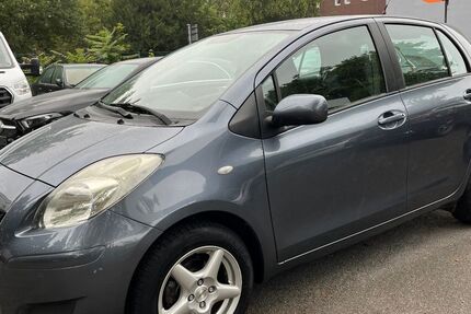 Toyota Yaris 91.275 km 3.300 &euro; Oberhausen 46045