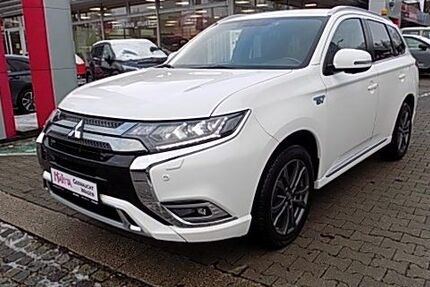 Mitsubishi Outlander 80.371 km 21.590 &euro; München 81677