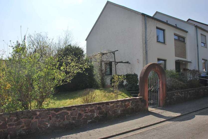 Haus zum Kaufen in Bexbach 205.000 € 98 m²