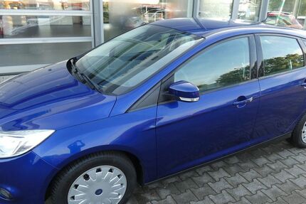 Ford Focus 123.000 km 4.999 &euro; Bergkamen 59192
