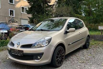 Renault Clio 84.161 km 2.799 € Remscheid 42853