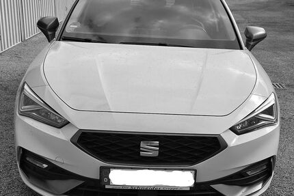 Seat Leon 72.500 km 19.300 &euro; Bautzen 02625