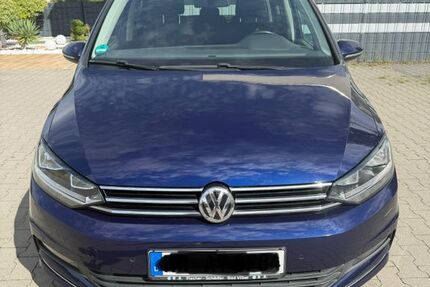 VW Touran 75.648 km 18.499 &euro; Mörfelden-Walldorf 64546