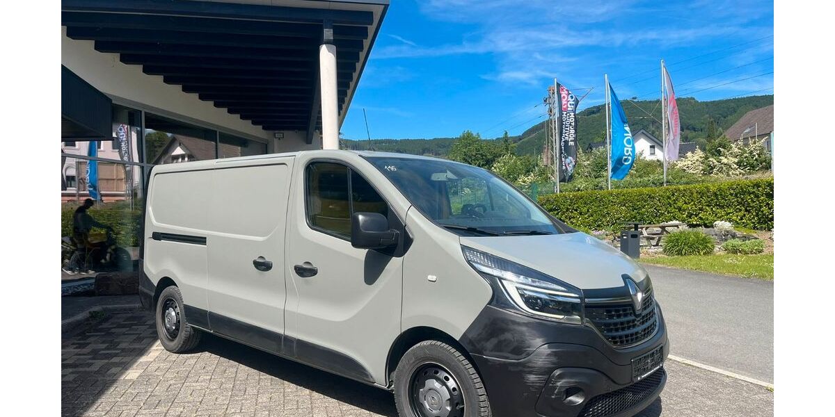 Renault Trafic 48.923 km 14.800 &euro; Finnentrop 57413