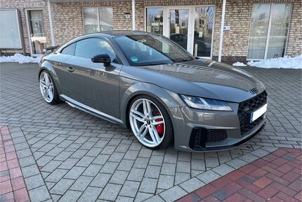 Audi TTS