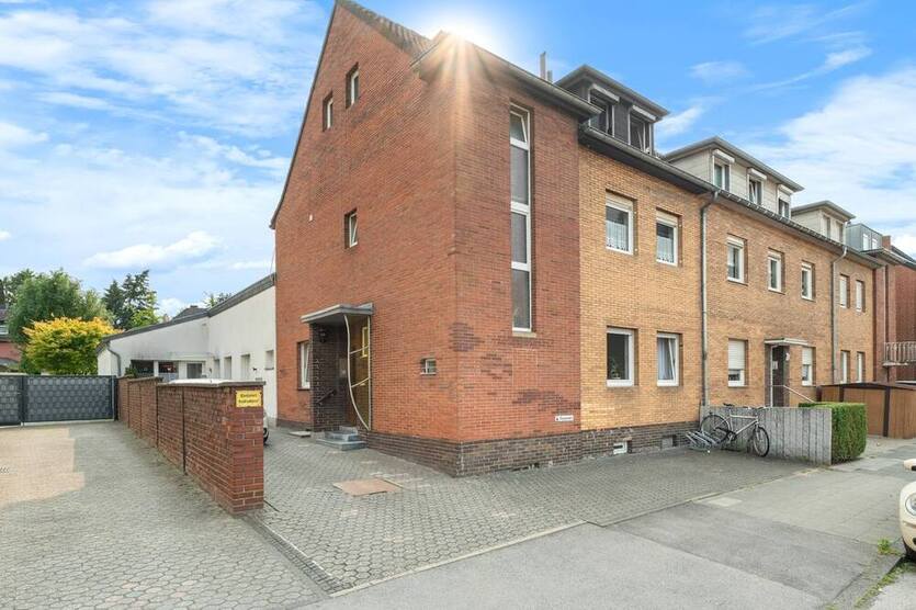 *** WEDOW *** Mehrfamilienhaus in zentraler Lage – stabile Mieteinnahmen