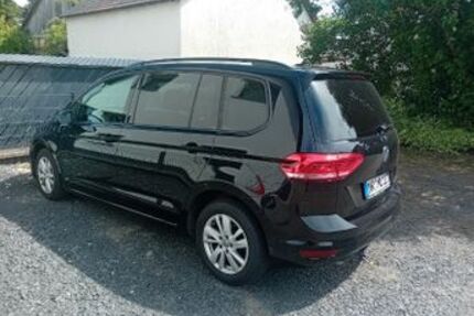 VW Touran 214.321 km 20.000 &euro; Asbach 53567