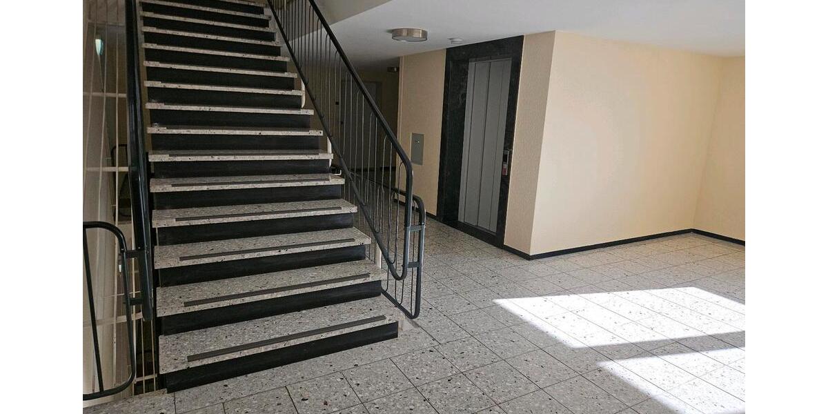 Etagenwohnung Villingen-Schwenningen Schwenningen - 1.5 Zimmer, 45 m&sup2;, 135.000&euro; | Angebot:27017127