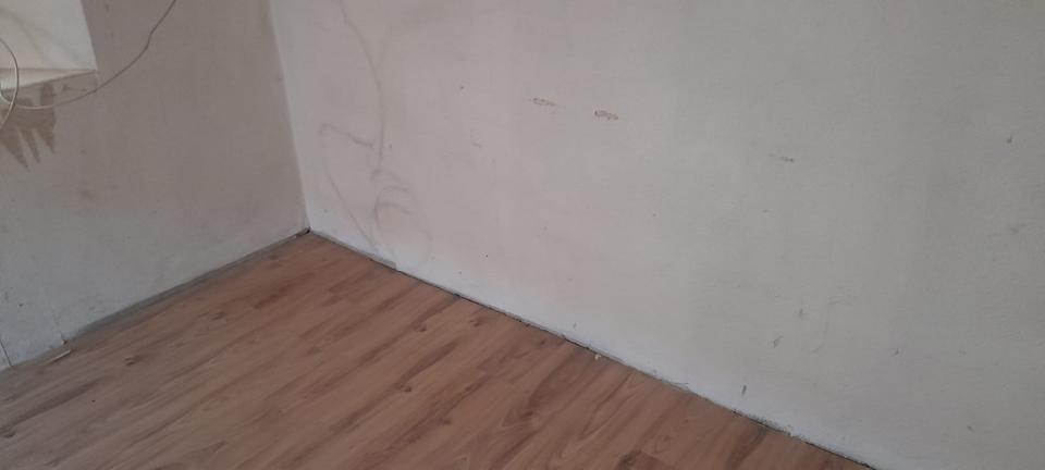 Einfamilienhaus Steinwenden - 8 Zimmer, 200 m&sup2;, 82.000&euro; | Angebot:26942980