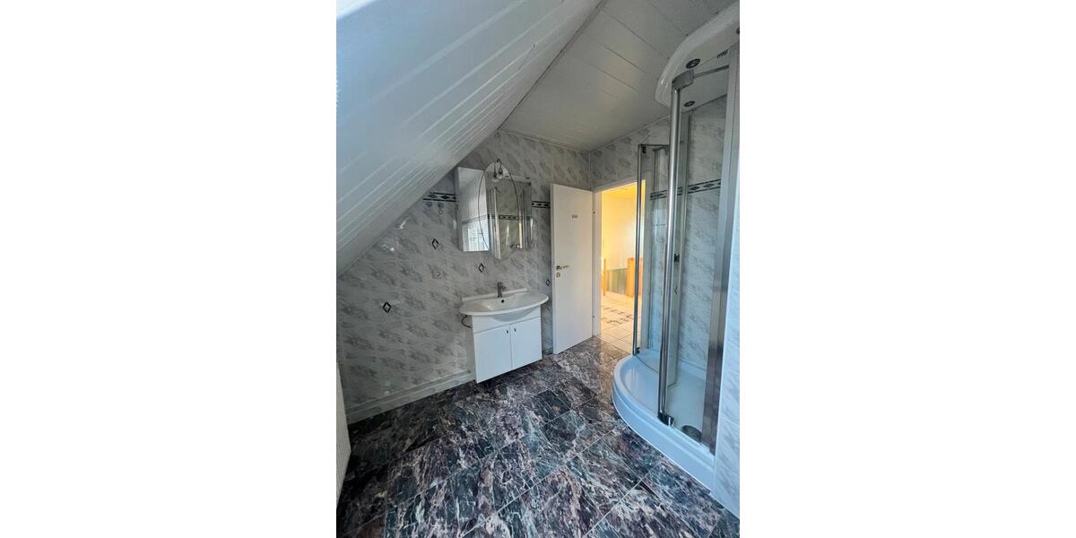 Einfamilienhaus Neukloster - 6 Zimmer, 135 m&sup2;, 1.100&euro; | Angebot:25309812