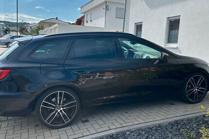 Seat Leon 79.500 km 23.900 € Löhnberg 35792