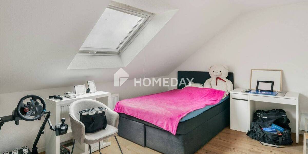 Reihenmittelhaus Mönchengladbach Giesenkirchen - 7 Zimmer, 180 m&sup2;, 389.000&euro; | Angebot:26016914