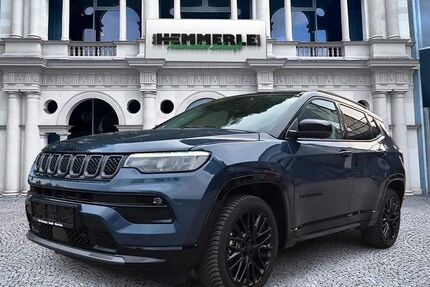 Jeep Compass 11.159 km 25.990 &euro; München 81827