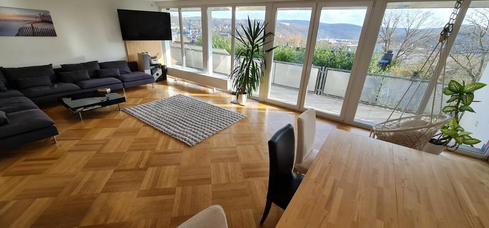 Erdgeschoßwohnung Siegen - 3.5 Zimmer, 140 m&sup2;, 1.450&euro; | Angebot:25474559