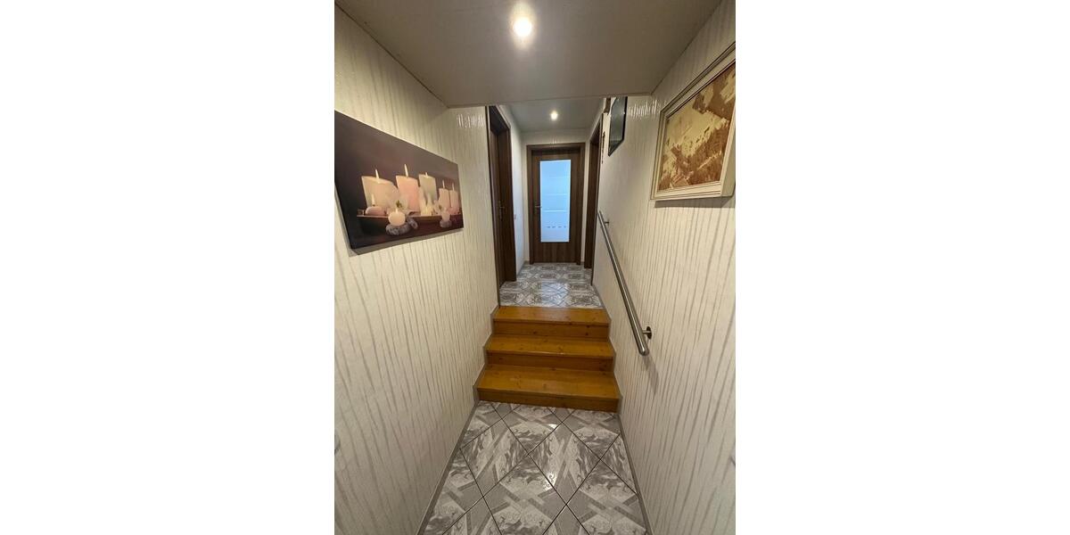 Einfamilienhaus Ronnenberg - 8 Zimmer, 244 m&sup2;, 349.000&euro; | Angebot:25476412