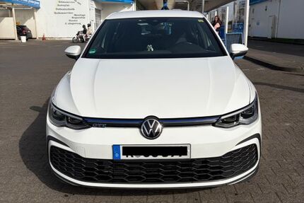 VW Golf 137.000 km 17.990 &euro; Köln 51107