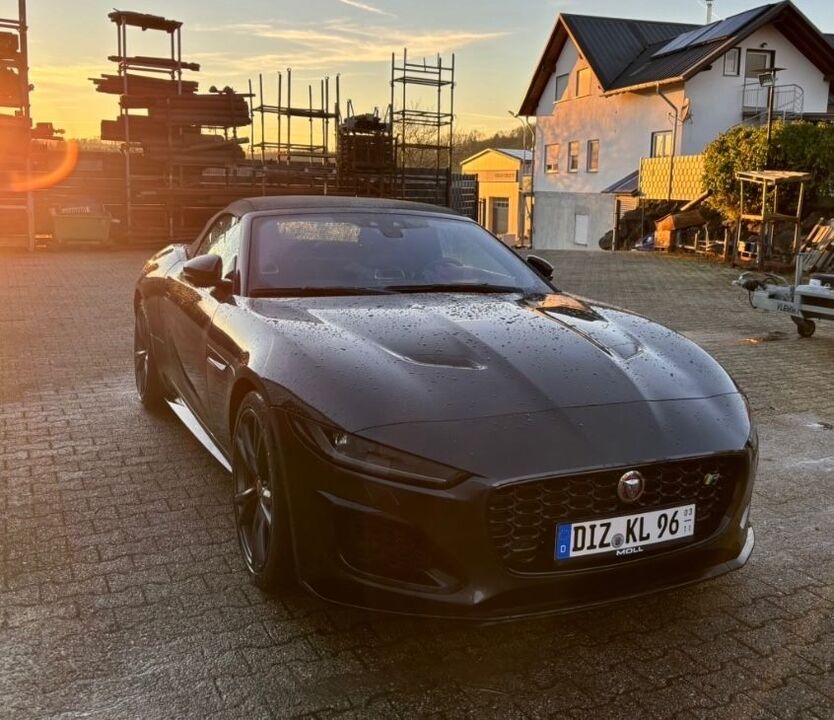 Jaguar F-Type 45.700 km 69.575 € Diez 65582