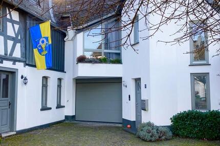 Haus Elz - 8 Zimmer, 261 m&sup2;, 380.000&euro; | Angebot:26689383