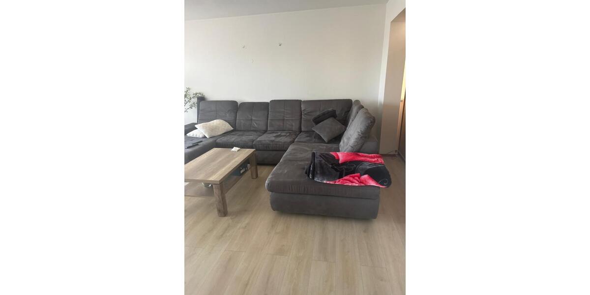 Etagenwohnung Vellmar - 4 Zimmer, 100 m&sup2;, 850&euro; | Angebot:26660252