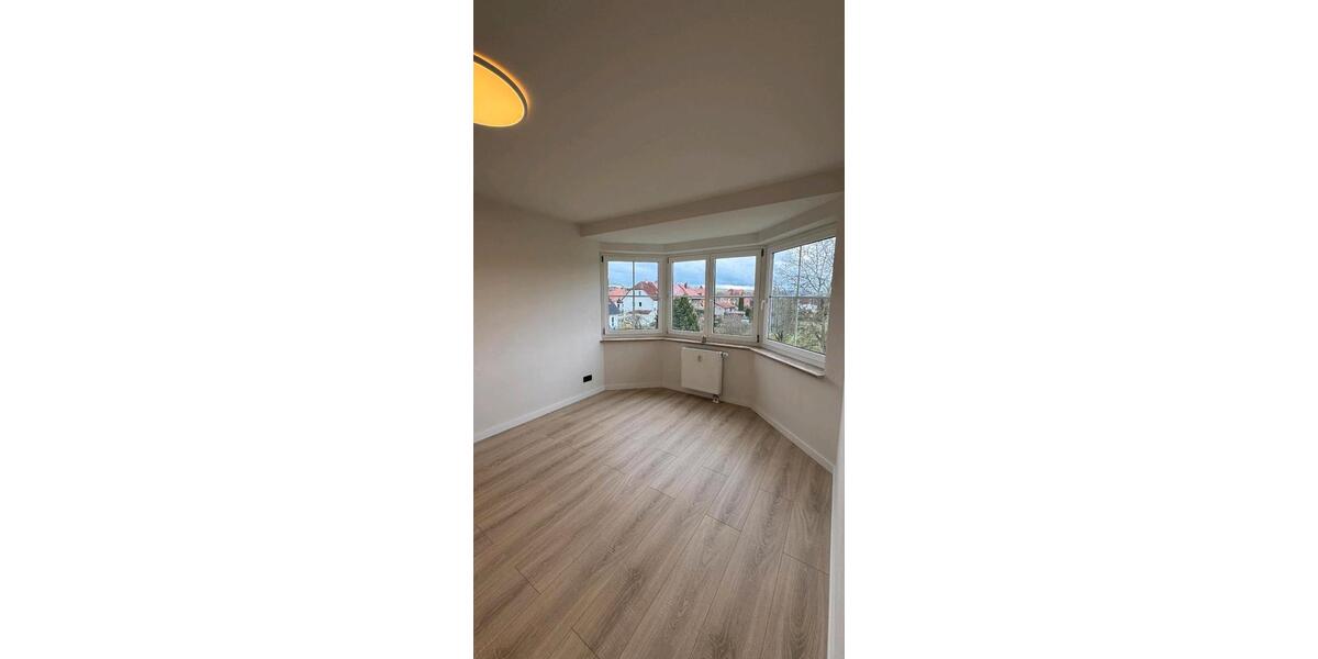 Etagenwohnung Ranis - 2 Zimmer, 61 m&sup2;, 92.000&euro; | Angebot:26904151