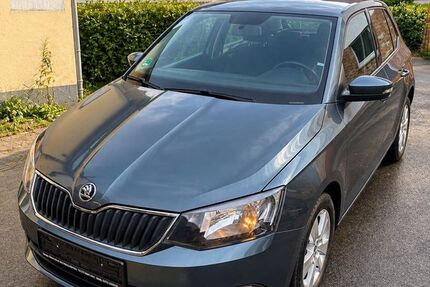 Skoda Fabia 95.723 km 7.900 &euro; Weilburg 35781