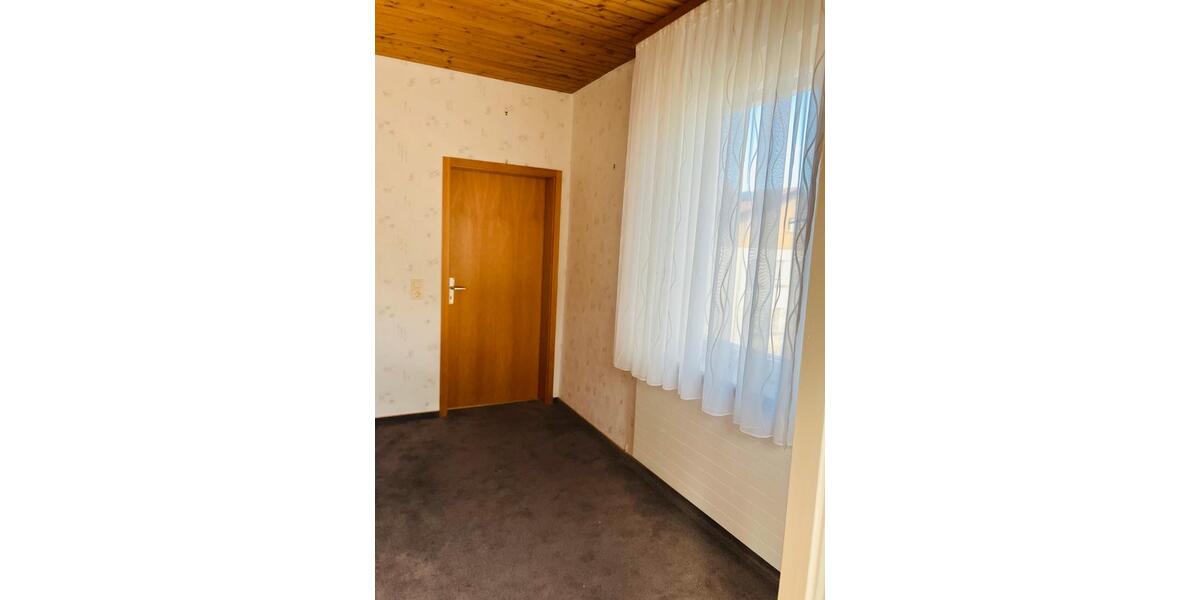 Mehrfamilienhaus, Wohnhaus Pfullingen - 11 Zimmer, 204 m&sup2;, 460.000&euro; | Angebot:26777658