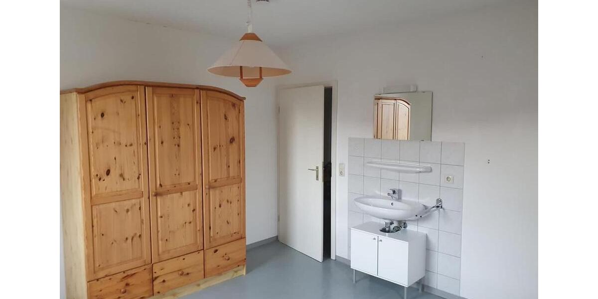 Einfamilienhaus Weidenbach - 11 Zimmer, 249 m&sup2;, 1.950&euro; | Angebot:25805347