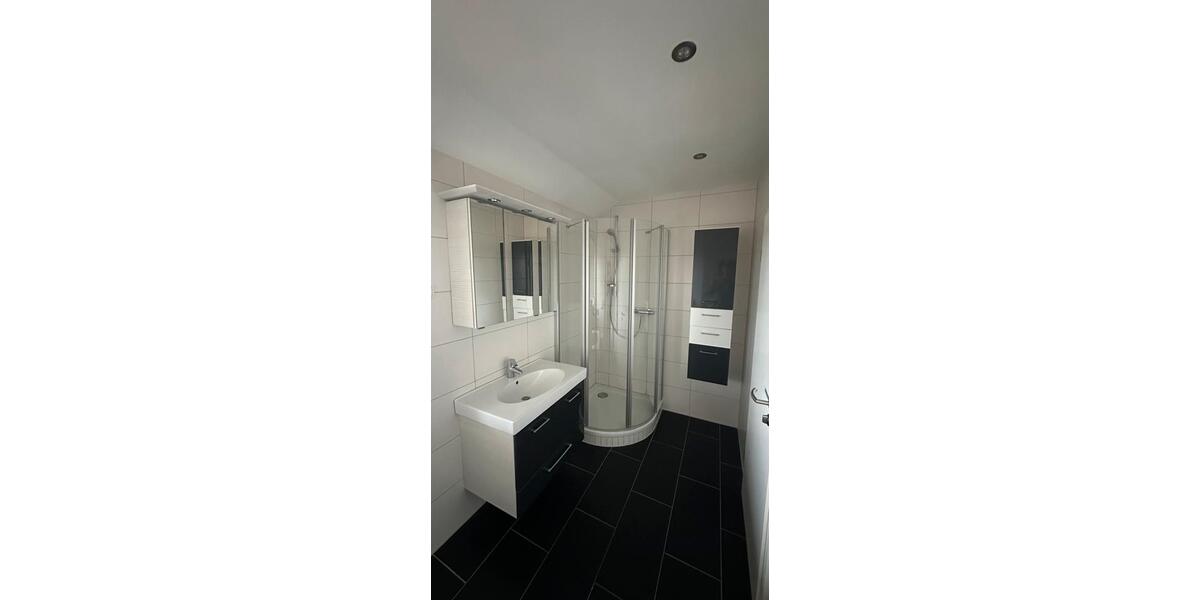 Etagenwohnung Blankenhain - 4 Zimmer, 125 m&sup2;, 900&euro; | Angebot:26319721