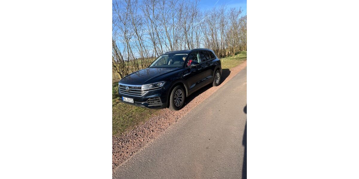 VW Touareg 83.000 km 32.000 &euro; Pessin 14641