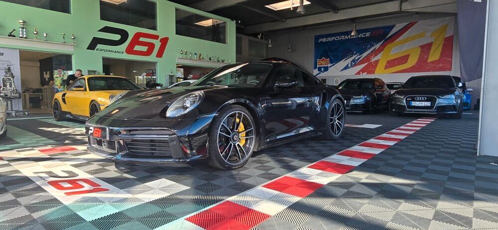 992